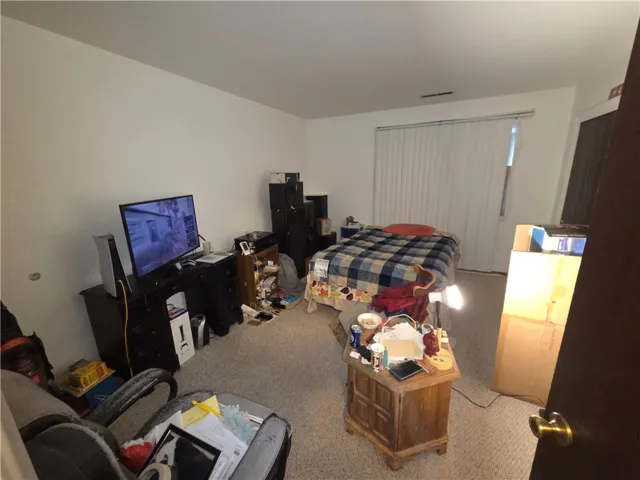 Upstairs bedroom 1.