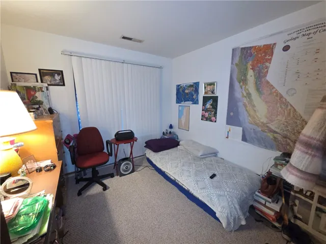 Upstairs bedroom 2.