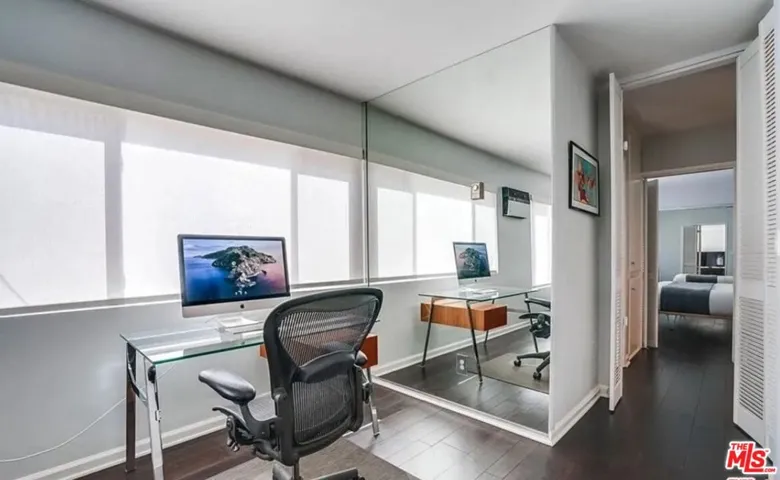 DESK SPACE
