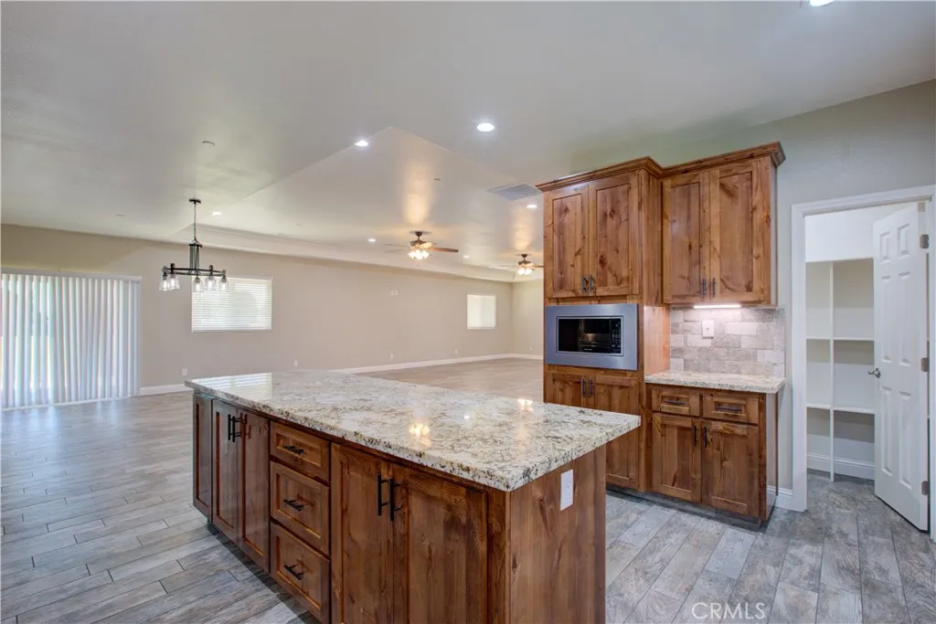 5931 Presidio Court, Atwater, California 95301 home-pic-12