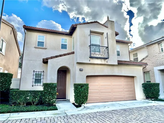 8284 E Loftwood Lane, Orange, California 92867
