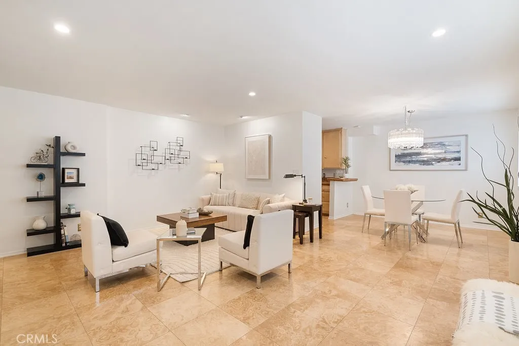 419 N Oakhurst Drive 102, Beverly Hills, California 90210 home-pic-11