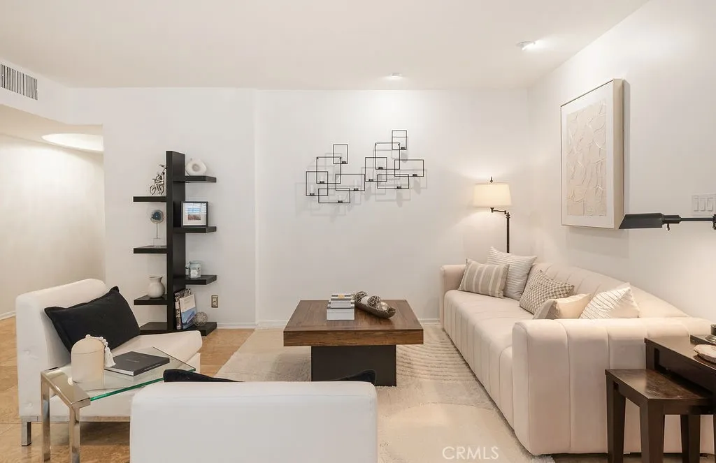 419 N Oakhurst Drive 102, Beverly Hills, California 90210 home-pic-10