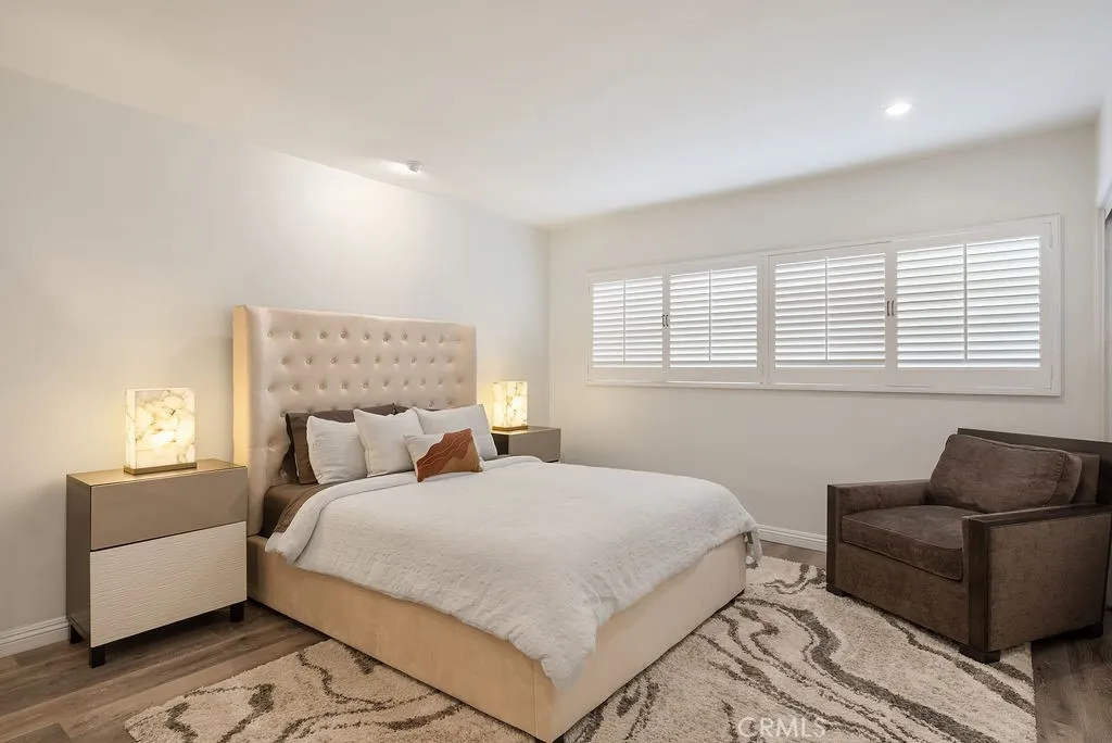 419 N Oakhurst Drive 102, Beverly Hills, California 90210 home-pic-19