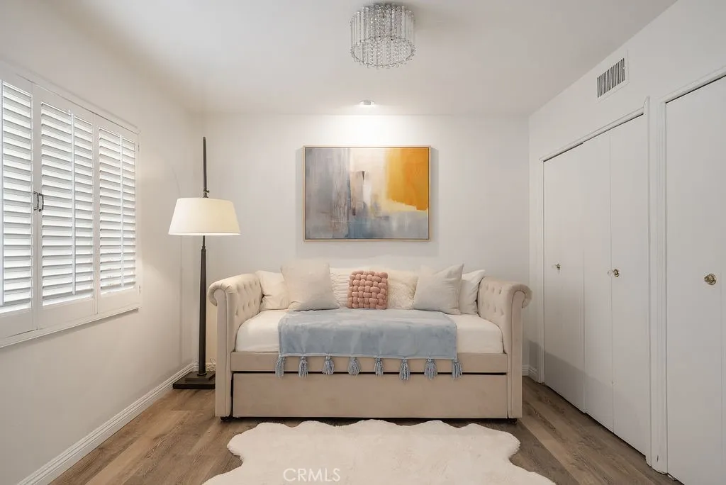 419 N Oakhurst Drive 102, Beverly Hills, California 90210 home-pic-13