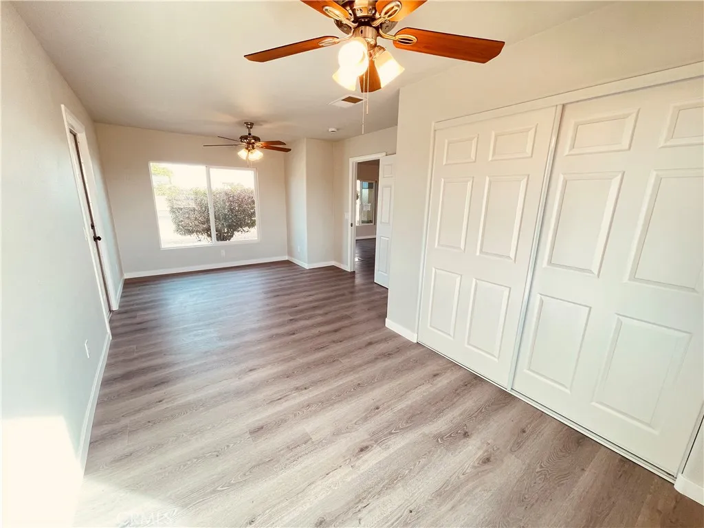 20891 Thunderbird, Apple Valley, California 92307 home-pic-25