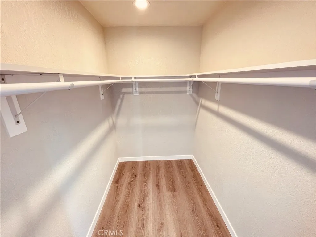 20891 Thunderbird, Apple Valley, California 92307 home-pic-33