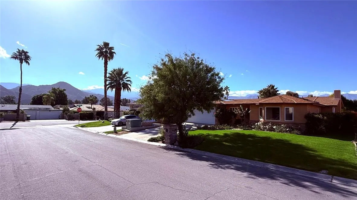 76690 Oklahoma, Palm Desert, California 92211 home-pic-5