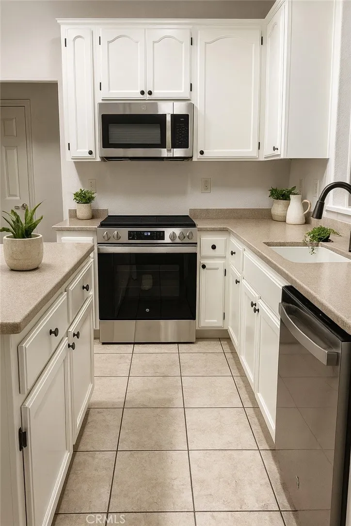 4208 Grandview, Palmdale, California 93551 home-pic-4