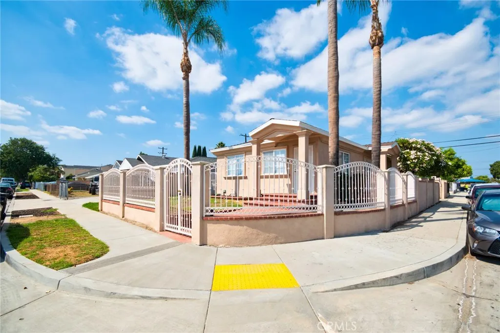 11457 Maza Street, Norwalk, California 90650 home-pic-1