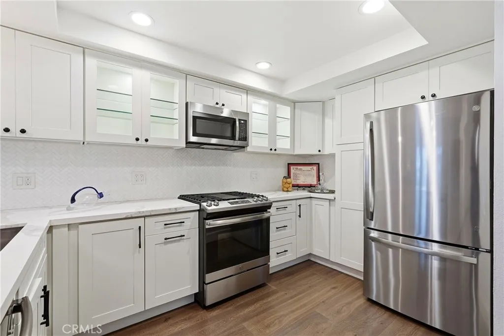 19222 Shoreline 7, Huntington Beach, California 92648 home-pic-7