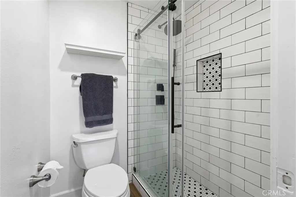 19222 Shoreline 7, Huntington Beach, California 92648 home-pic-22