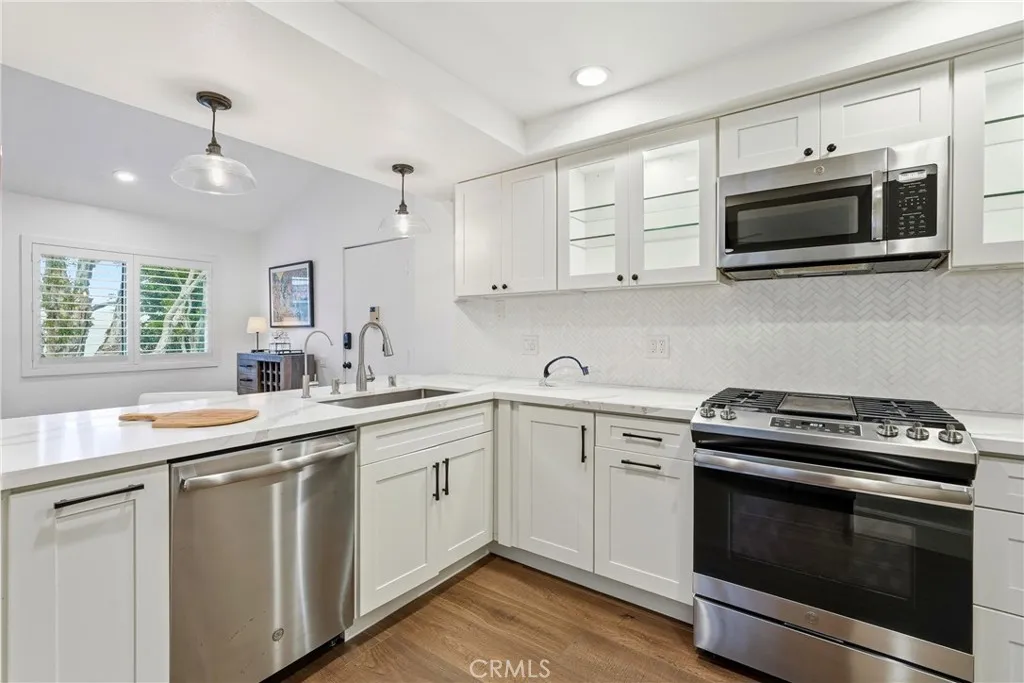 19222 Shoreline 7, Huntington Beach, California 92648 home-pic-8