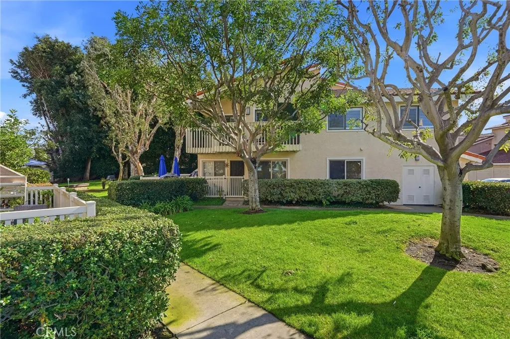 19222 Shoreline 7, Huntington Beach, California 92648 home-pic-35