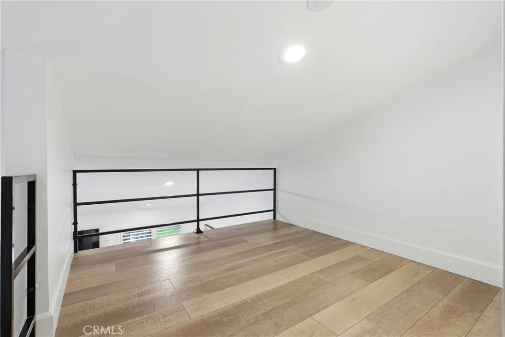 19222 Shoreline 7, Huntington Beach, California 92648 home-pic-11