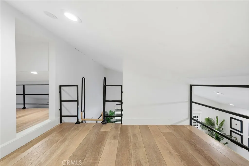 19222 Shoreline 7, Huntington Beach, California 92648 home-pic-13