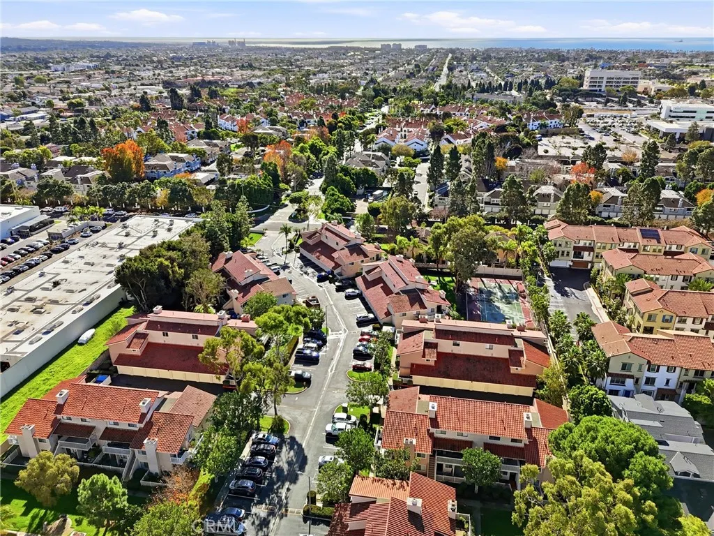 19222 Shoreline 7, Huntington Beach, California 92648 home-pic-47