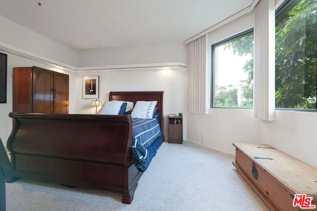 2131 Century Park Lane 203, Los Angeles, California 90067 home-pic-34