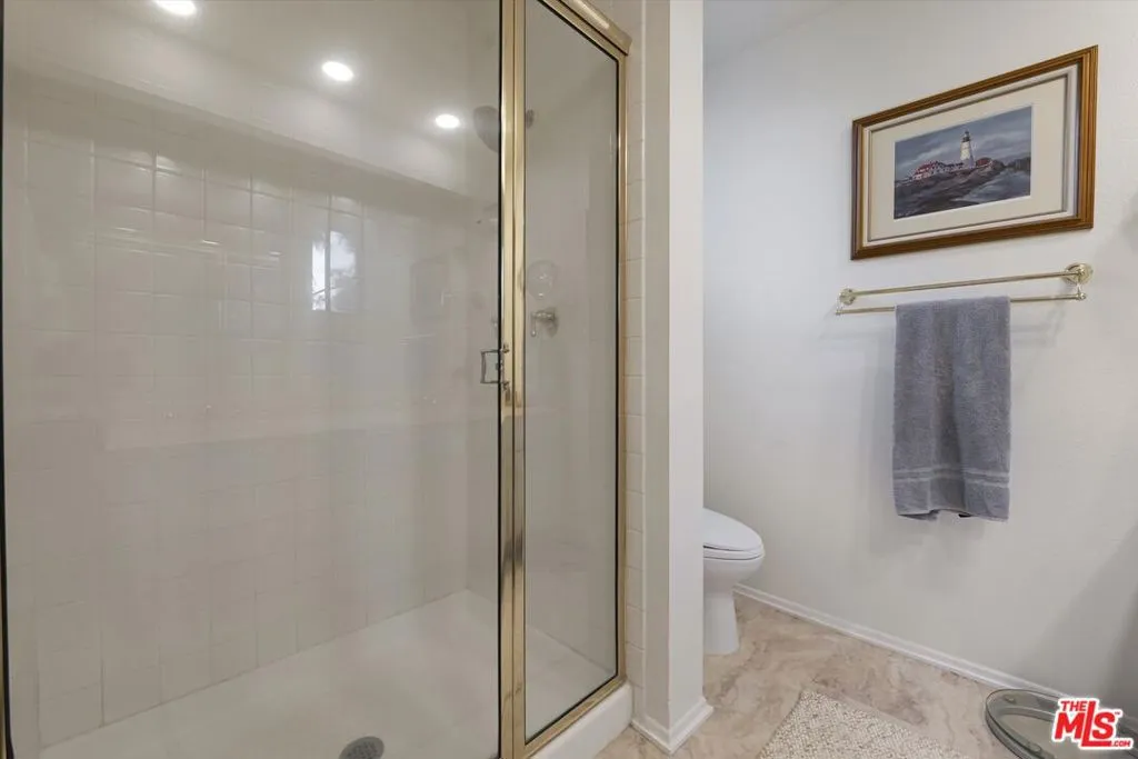 2131 Century Park Lane 203, Los Angeles, California 90067 home-pic-35