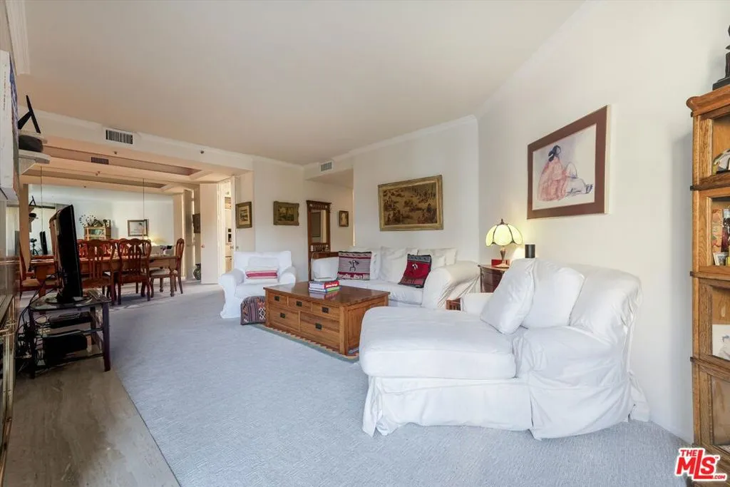 2131 Century Park Lane 203, Los Angeles, California 90067 home-pic-11