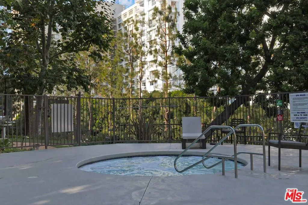 2131 Century Park Lane 203, Los Angeles, California 90067 home-pic-45