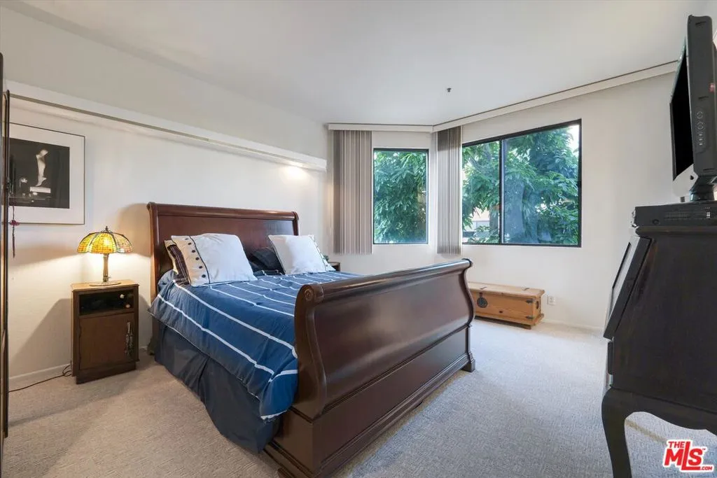 2131 Century Park Lane 203, Los Angeles, California 90067 home-pic-30