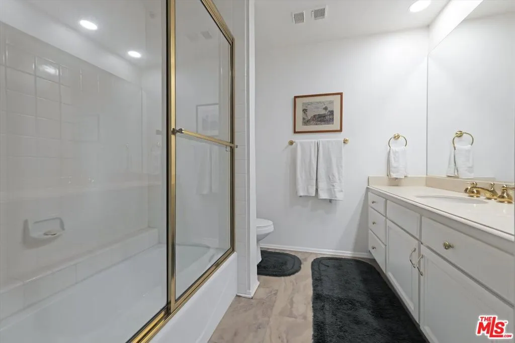 2131 Century Park Lane 203, Los Angeles, California 90067 home-pic-28