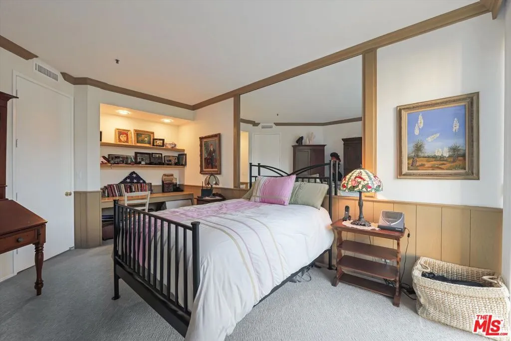 2131 Century Park Lane 203, Los Angeles, California 90067 home-pic-25