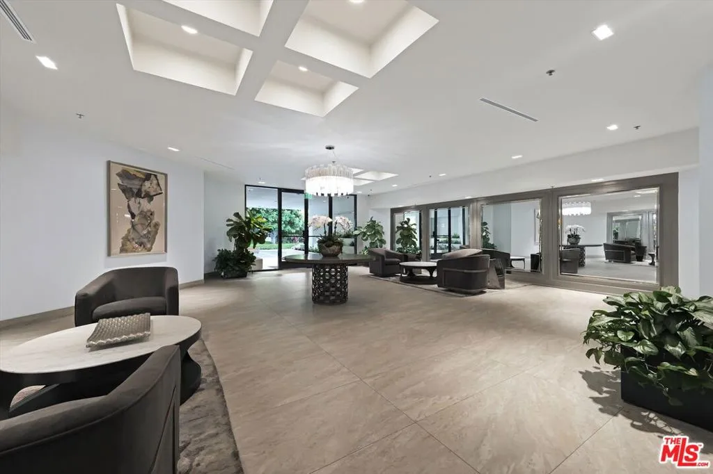 2131 Century Park Lane 203, Los Angeles, California 90067 home-pic-2