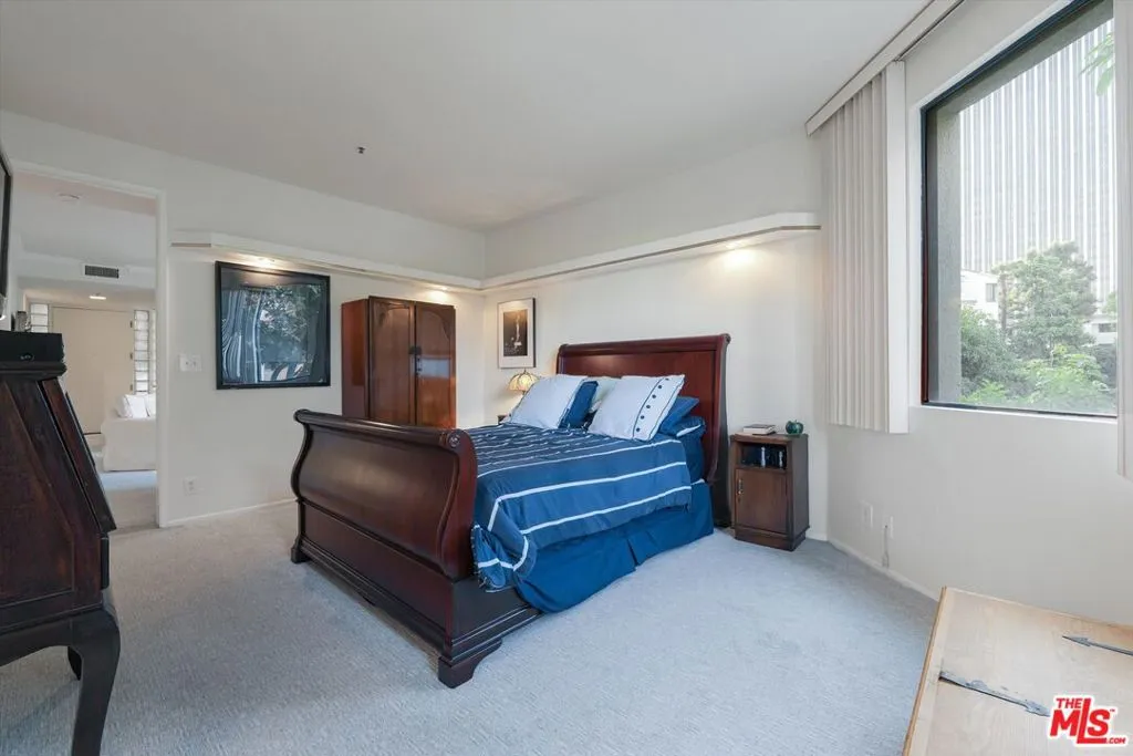2131 Century Park Lane 203, Los Angeles, California 90067 home-pic-32