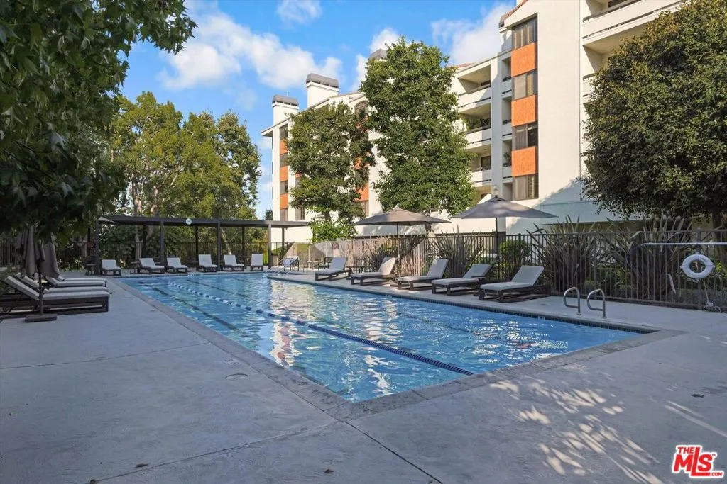 2131 Century Park Lane 203, Los Angeles, California 90067 home-pic-44