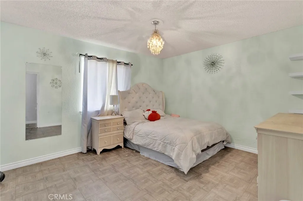 15839 Sitting Bull, Victorville, California 92395 home-pic-13