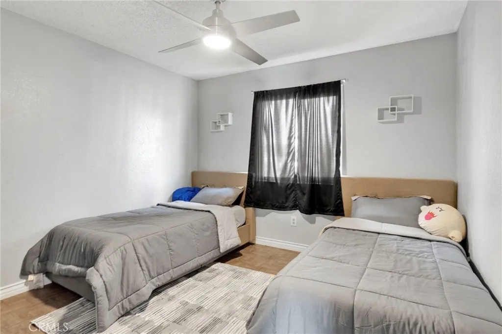15839 Sitting Bull, Victorville, California 92395 home-pic-18
