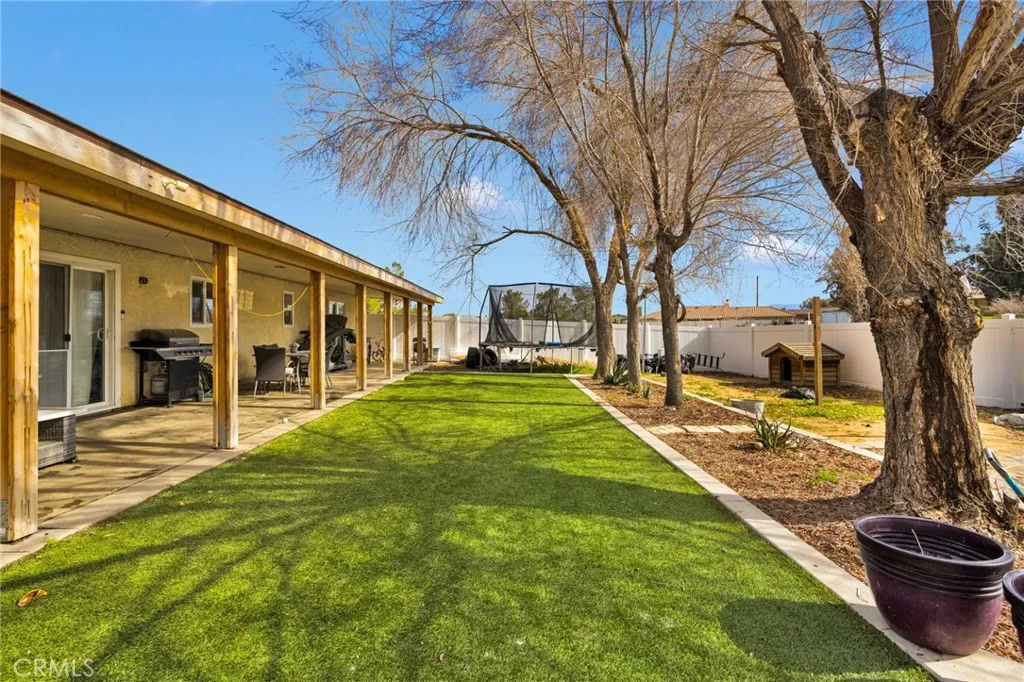 15839 Sitting Bull, Victorville, California 92395 home-pic-21
