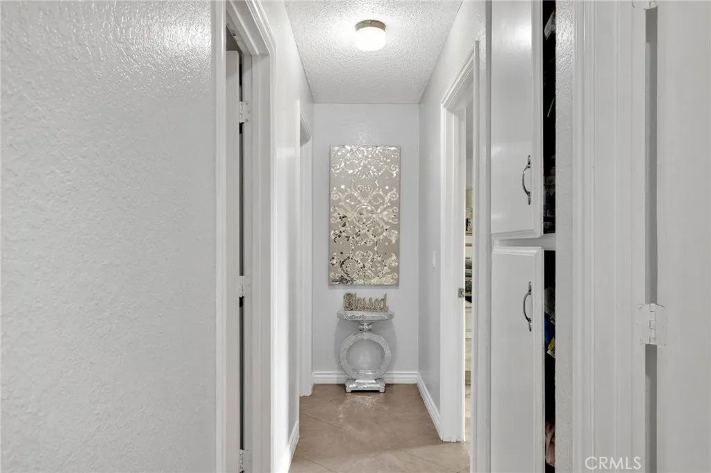 15839 Sitting Bull, Victorville, California 92395 home-pic-10
