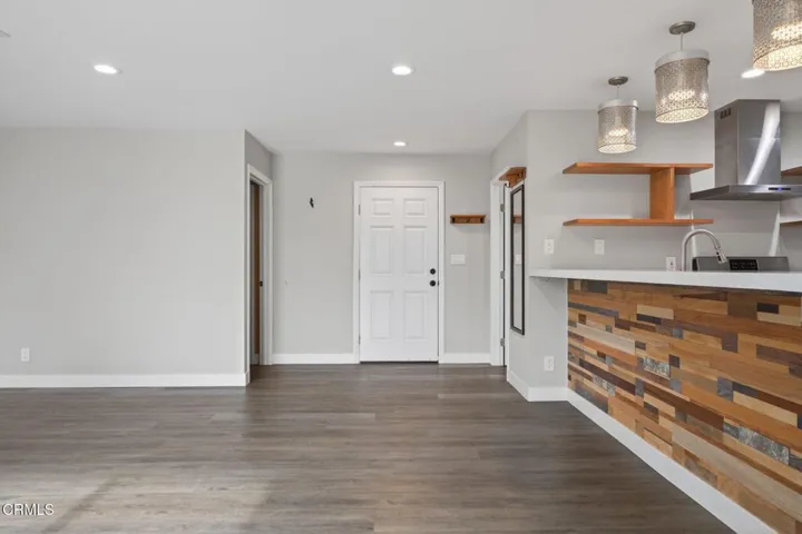 14-web-or-mls-UpmarketMedia-157 Lan-113