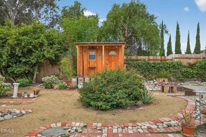 45-web-or-mls-UpmarketMedia-157 Lan-55