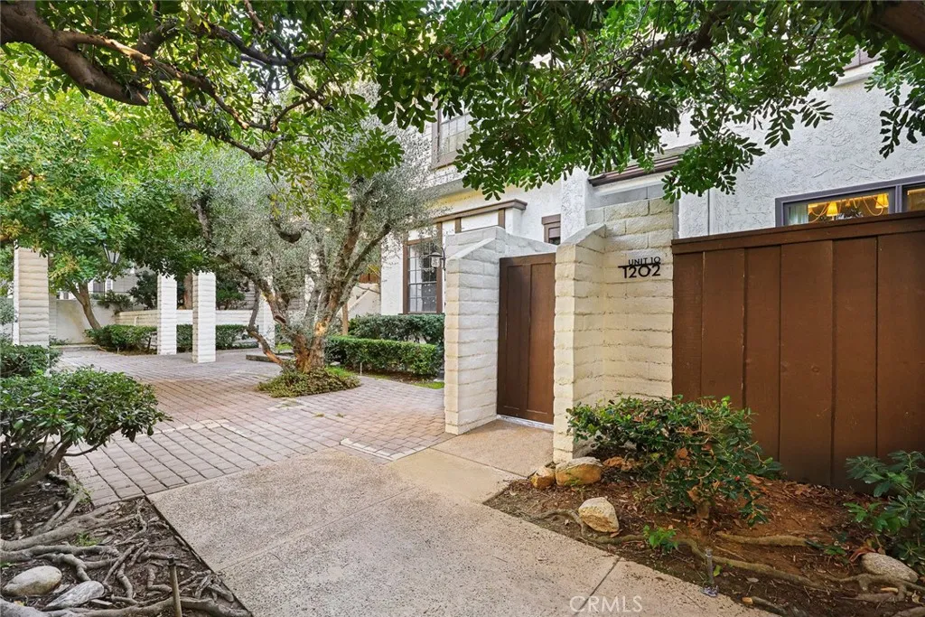 1202 Indiana, South Pasadena, California 91030 home-pic-4