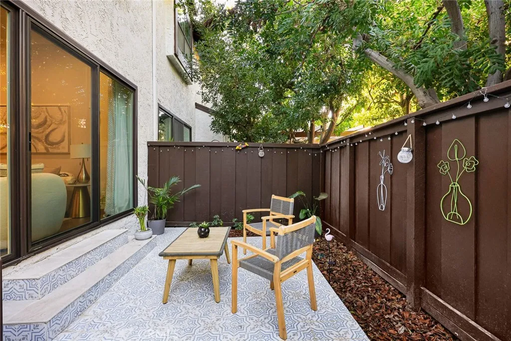 1202 Indiana, South Pasadena, California 91030 home-pic-7