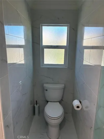 Private Lavatory Room