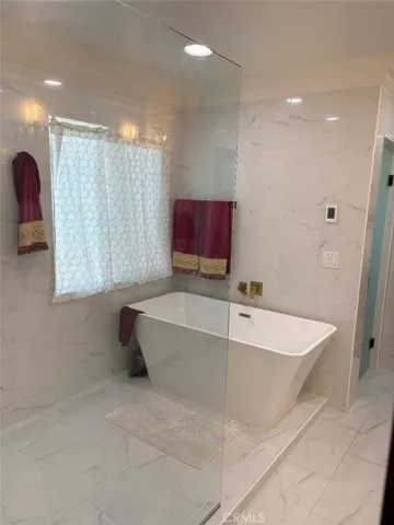 Main Restroom #1, Fully Remodeled, Heated Floors, Dual Shower Heads & Tub