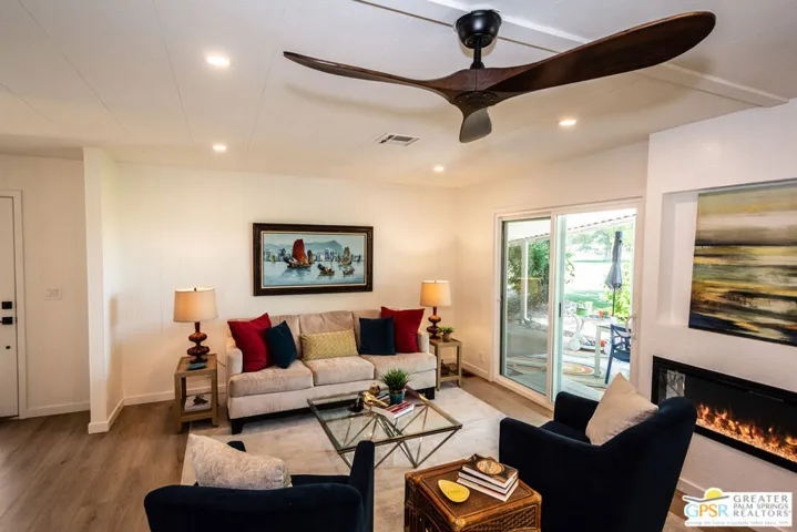 Get Comfy by the Fireplace!