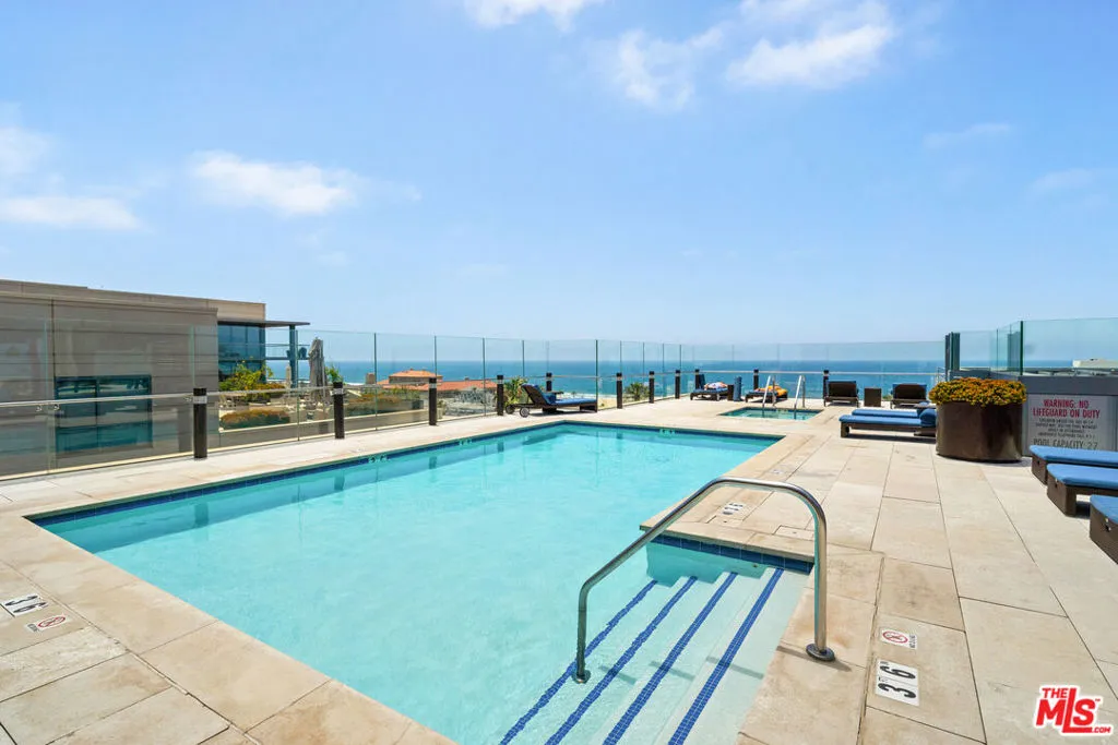 1755 Ocean Avenue 811, Santa Monica, California 90401 home-pic-21