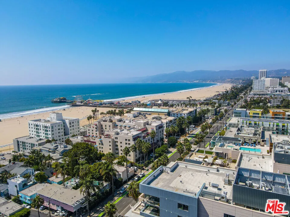 1755 Ocean Avenue 811, Santa Monica, California 90401 home-pic-16