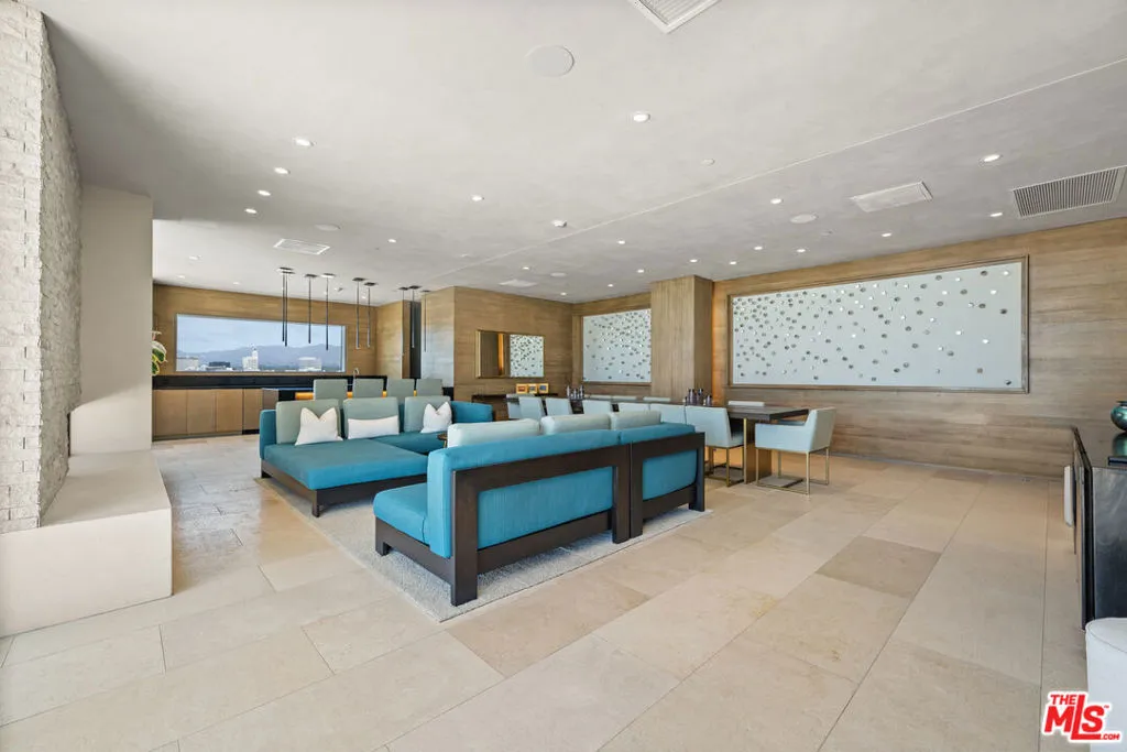 1755 Ocean Avenue 811, Santa Monica, California 90401 home-pic-30