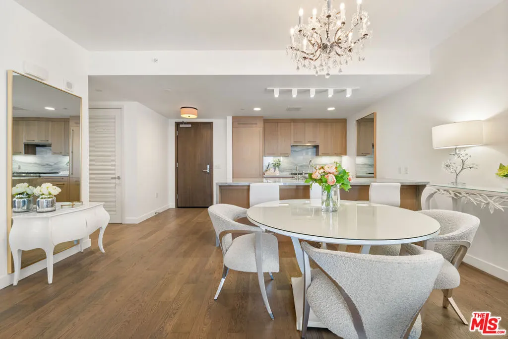 1755 Ocean Avenue 801, Santa Monica, California 90401 home-pic-6