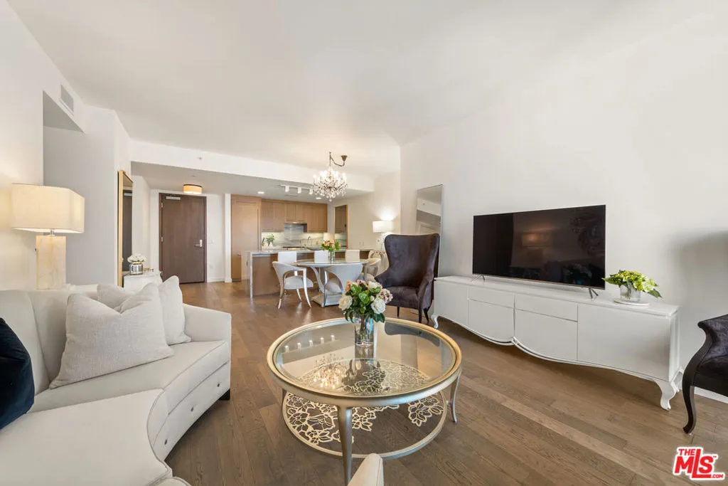 1755 Ocean Avenue 801, Santa Monica, California 90401 home-pic-3