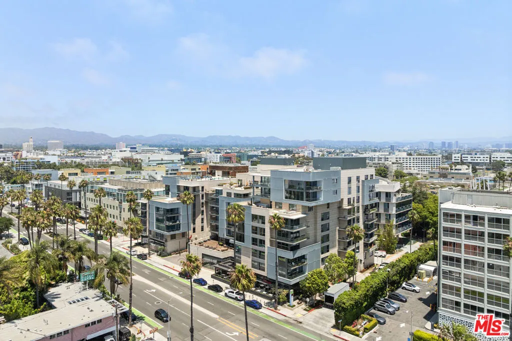 1755 Ocean Avenue 801, Santa Monica, California 90401 home-pic-16