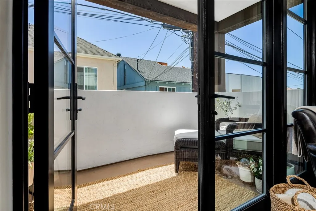 616 Narcissus 1/2, Corona Del Mar, California 92625 home-pic-5