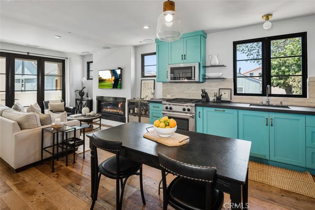 616 Narcissus 1/2, Corona Del Mar, California 92625 home-pic-1